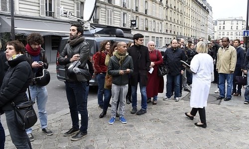 Drei der Terroristen in Frankreich sind identifiziert - ảnh 1