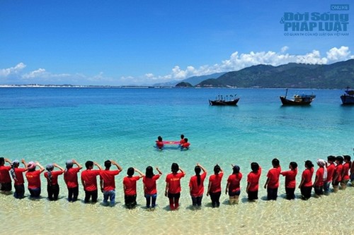 Werbung für die Meere- und die Liebe der Künstler im vietnamesischen Mekong-Delta zu den Inseln - ảnh 1