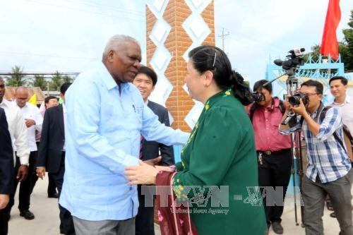 Kubas Parlamentspräsident Esteban Lazo Hernandez beendet Vietnambesuch - ảnh 1