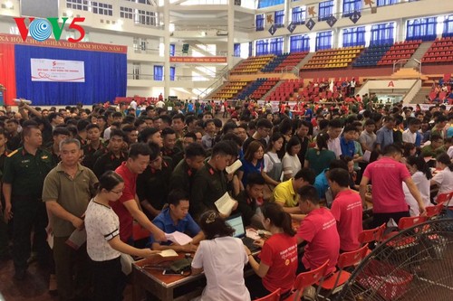 Aktivitäten zur roten Route - ảnh 1