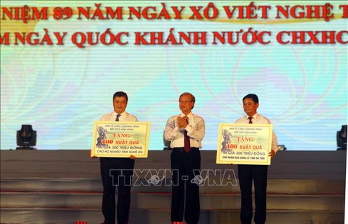 Gala “Hedenhaftes Ben Thuy” - ảnh 1