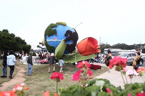 Eröffnung des Pressezentrums für Blumen-Festival Da Lat - ảnh 1