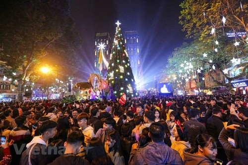 Frohe Weihnachten in Vietnam - ảnh 1