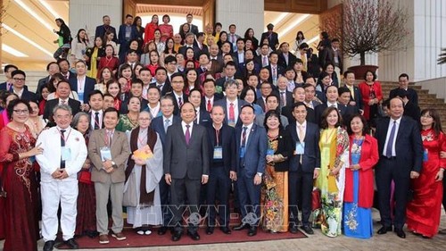 Frühling der Heimat startet und weckt den vietnamesischen Geist - ảnh 1