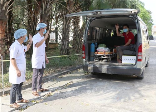 Zwei weitere COVID-19-Patienten werden geheilt - ảnh 1