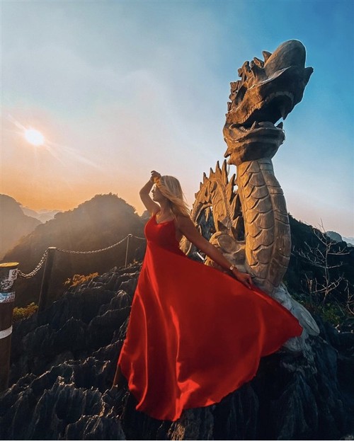 Drei Orte in Ninh Binh, die die Jugendlichen zum Tetfest unbedingt besuchen - ảnh 2