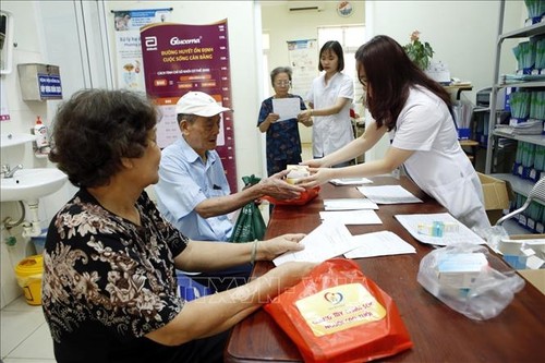 Anpassung an die schnelle Bevölkerungsalterung in Vietnam - ảnh 1