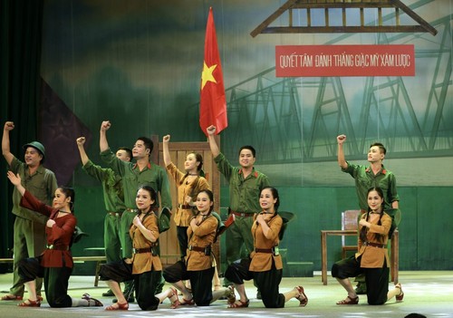 Sonder-Kunstprogramm “Medolie des Vaterlandes” zum Nationalfeiertag - ảnh 1