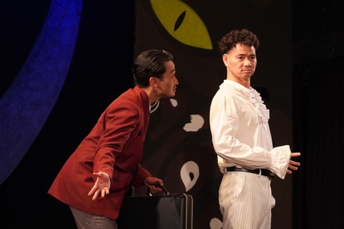 Weltbekanntes Theaterstück „Der Revisor” in Vietnamesisch - ảnh 1