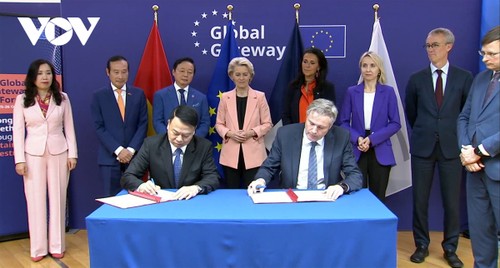 EU-Komission: Vietnam ist ein Beispiel für Zusammenarbeit mit EU - ảnh 1