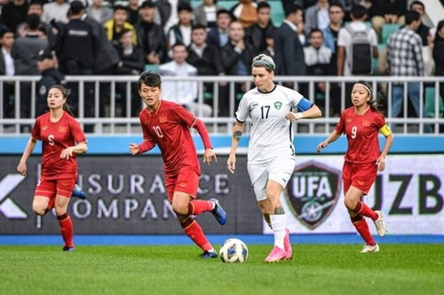 Qualifikation zu den Olympischen Spielen: Vietnamesische Fußballmannschaft der Frauen verliert gegen Usbekistan - ảnh 1