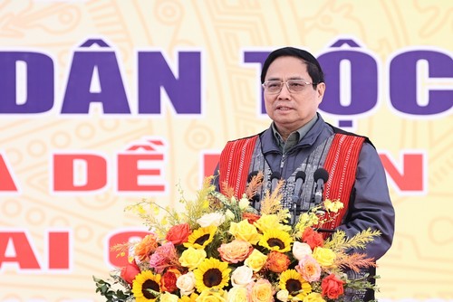 Premierminister Pham Minh Chinh nimmt am Festtag der nationalen Solidarität in Lai Chau teil - ảnh 1