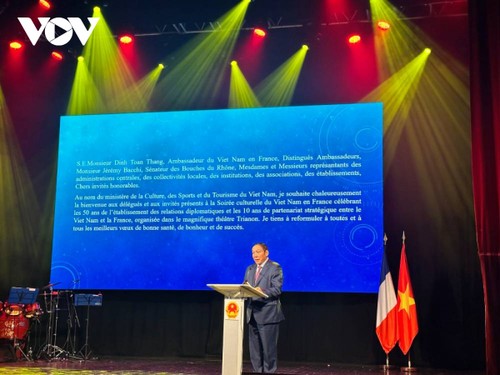Vietnamesischer Kulturabend verstärkt Vietnam-Frankreich-Beziehungen - ảnh 1