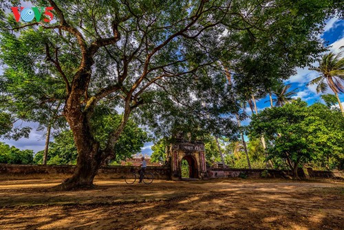 Momentos bellos de la antigua ciudad imperial de Hue - ảnh 10