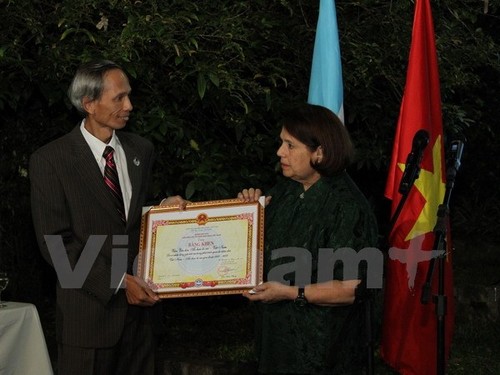 Instituto Cultural Argentina-Vietnam conmemoran los 20 años de su establecimiento - ảnh 1