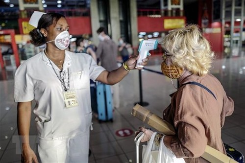 Cuba anuncia nuevas medidas restrictivas para contener la segunda ola del covid-19 en La Habana - ảnh 1