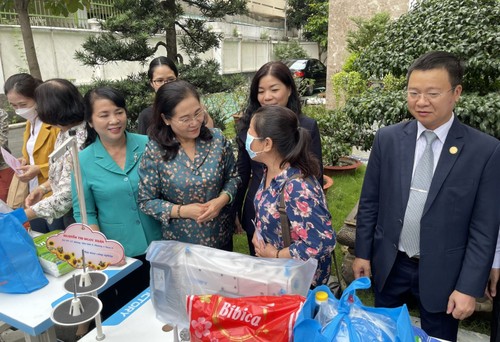 Ciudad Ho Chi Minh lanza el Mes de Acción contra la Pobreza - ảnh 1