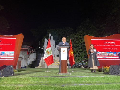 Embajada del Perú presenta Qhapaq Ñan, el gran camino Inca, al público de Hanói - ảnh 2