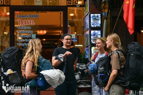 Aumenta el número de turistas extranjeros a Vietnam - ảnh 1