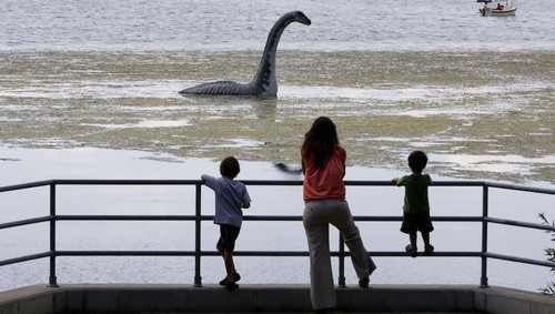 The mystery of Loch Ness monster in Scotland - ảnh 1