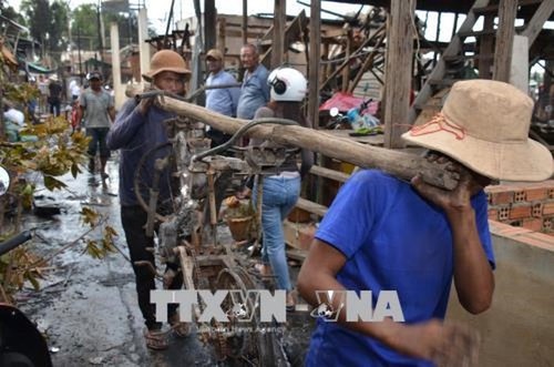 Incendie à Phnom Penh: la communauté vietnamienne se mobilise  - ảnh 1