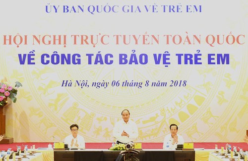 Nguyên Xuân Phuc à la visioconférence nationale sur la protection de l’enfance - ảnh 1