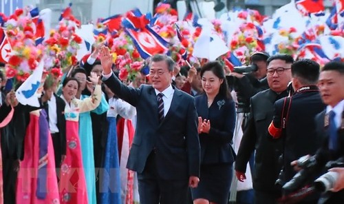 Le président Moon à Pyongyang pour un nouveau sommet intercoréen - ảnh 1