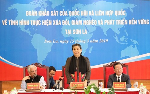 Tong Thi Phong supervise la réduction de la pauvreté à Son La - ảnh 1