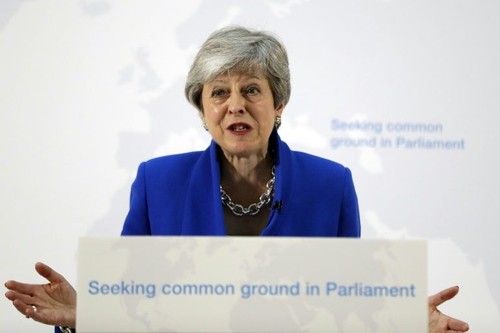 Brexit: Theresa May prête à accorder un nouveau référendum pour sortir de l’impasse - ảnh 1