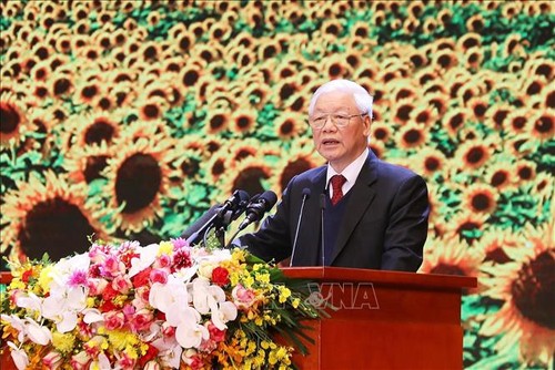 90 ans du PCV: meeting à Hanoï - ảnh 1