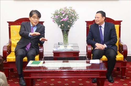 Covid-19: le Vietnam assure la santé de ses travailleurs - ảnh 1