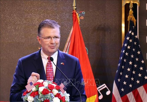 Célébration du 25e anniversaire de la normalisation des relations Vietnam-États-Unis  - ảnh 1