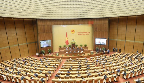 Assemblée nationale: les projets de loi sur la résidence et les frontières en débat - ảnh 1