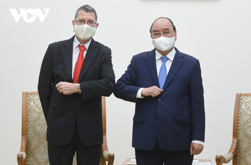 Nguyên Xuân Phuc reçoit l’ambassadeur d’Autriche et le directeur d’AT&S - ảnh 1