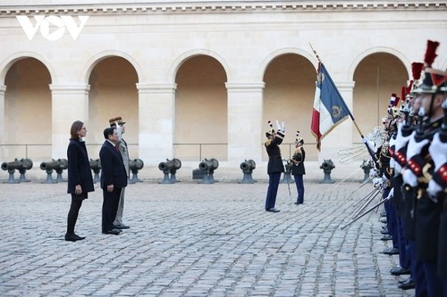 Pham Minh Chinh entame sa visite officielle en France - ảnh 2