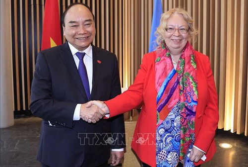 Poursuite des activités du président Nguyên Xuân Phuc à Genève - ảnh 1