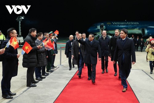 Pham Minh Chinh entame sa visite officielle au Luxembourg - ảnh 1