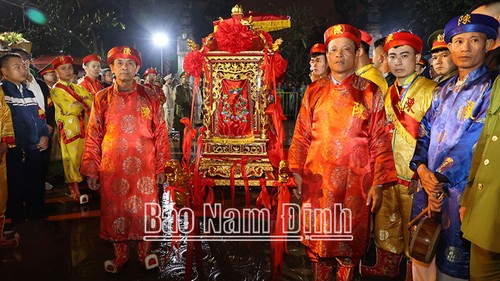 L’ouverture des sceaux au temple des rois Trân - ảnh 1