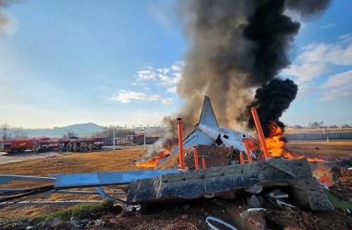 Crash aérien en République de Corée: messages de condoléances de dirigeants vietnamiens - ảnh 1