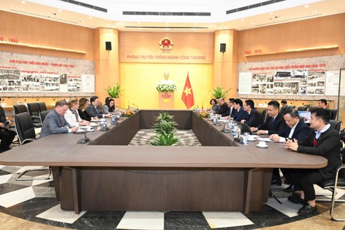 Le Vietnam ouvre ses portes aux investissements américains - ảnh 2