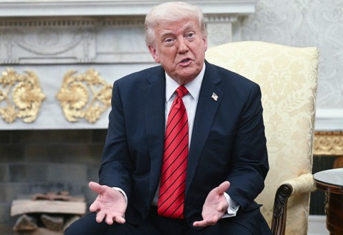 Donald Trump envisage de réduire les droits de douane sur les importations chinoises - ảnh 1