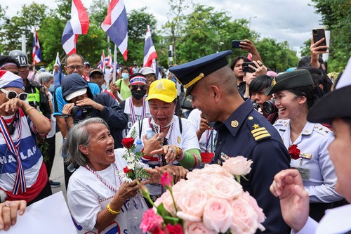 La Thaïlande et le Cambodge conviennent de cesser les hostilités et les mouvements de troupes - ảnh 1