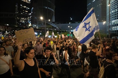 Manifestions en Israël pour marquer les 700 jours de la prise d'otages - ảnh 1