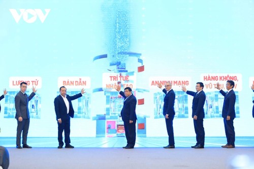 Le Vietnam mise sur la technologie pour échapper au piège du revenu intermédiaire - ảnh 2