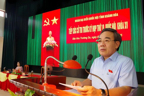 Les électeurs souhaitent développer la zone spéciale de Truong Sa en un centre économique, culturel et social - ảnh 2