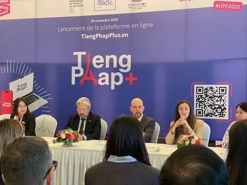 La langue française à portée de clic: Lancement de TiêngPhapPlus au Vietnam - ảnh 3