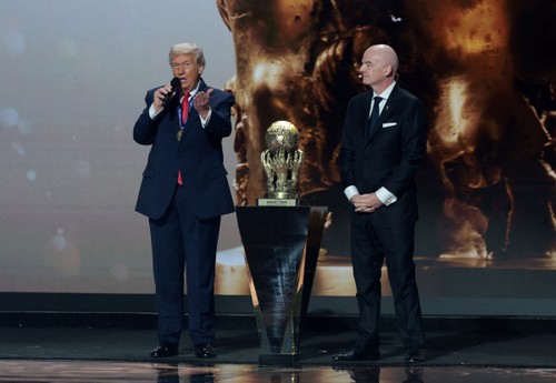 Donald Trump reçoit le “Prix de la paix de la Fifa” - ảnh 1