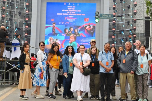 Ouverture de la première Fête du Bonheur du Vietnam - ảnh 3