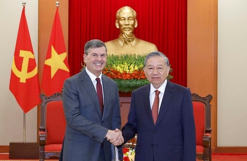 Coopération Vietnam-Russie en formation politique - ảnh 1
