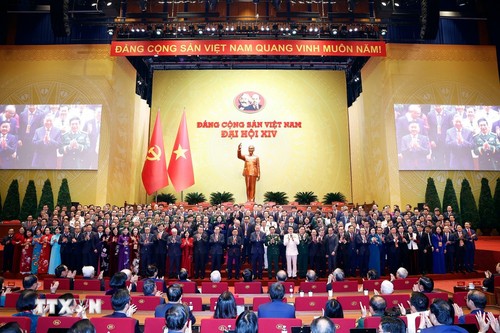 Clôture du XIVe Congrès du Parti: Tô Lâm réélu Secrétaire général du Comité central du Parti communiste vietnamien pour le XIVe mandat - ảnh 4